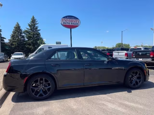 2021 Chrysler 300 - 2C3CCABG0MH601175 - Image #6