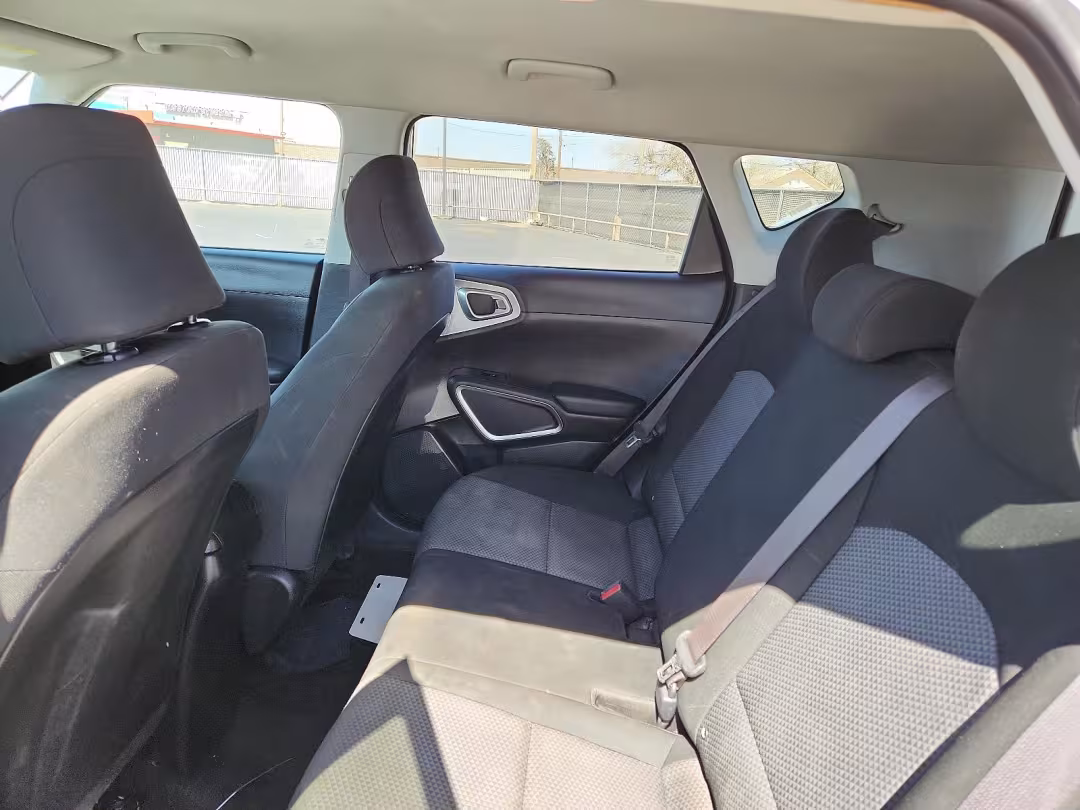 2021 Kia Soul - KNDJ23AU8M7797242 - Image #4