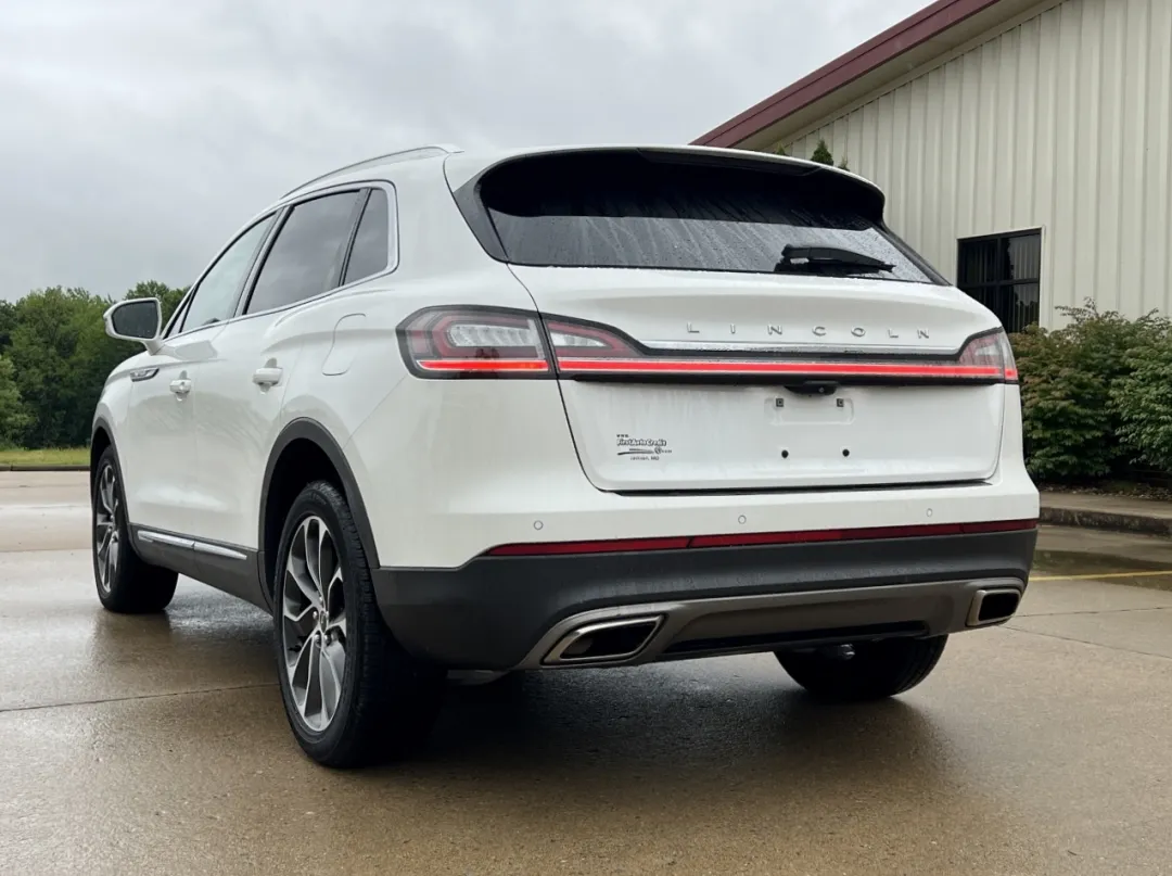 2021 Lincoln Nautilus - 2LMPJ8K97MBL11211 - Image #14