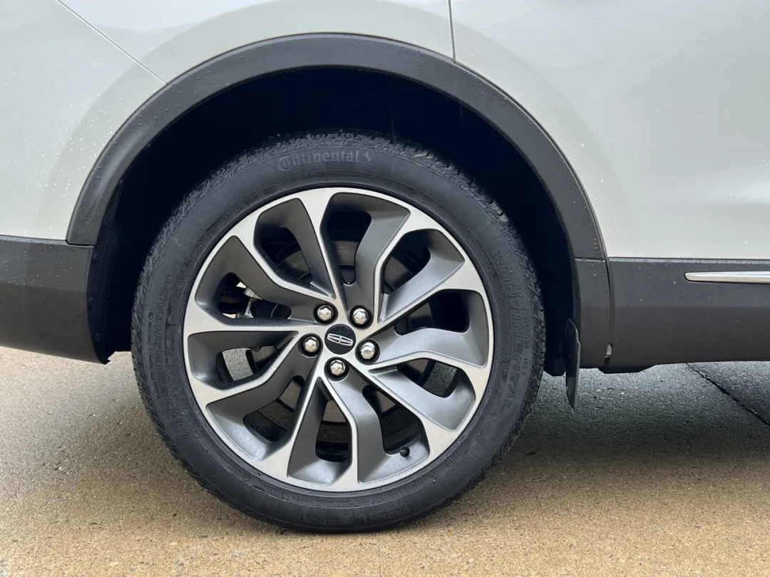 2021 Lincoln Nautilus - 2LMPJ8K97MBL11211 - Image #43