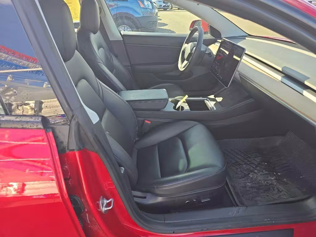2021 Tesla Model 3 - 5YJ3E1EB5MF858120 - Image #2