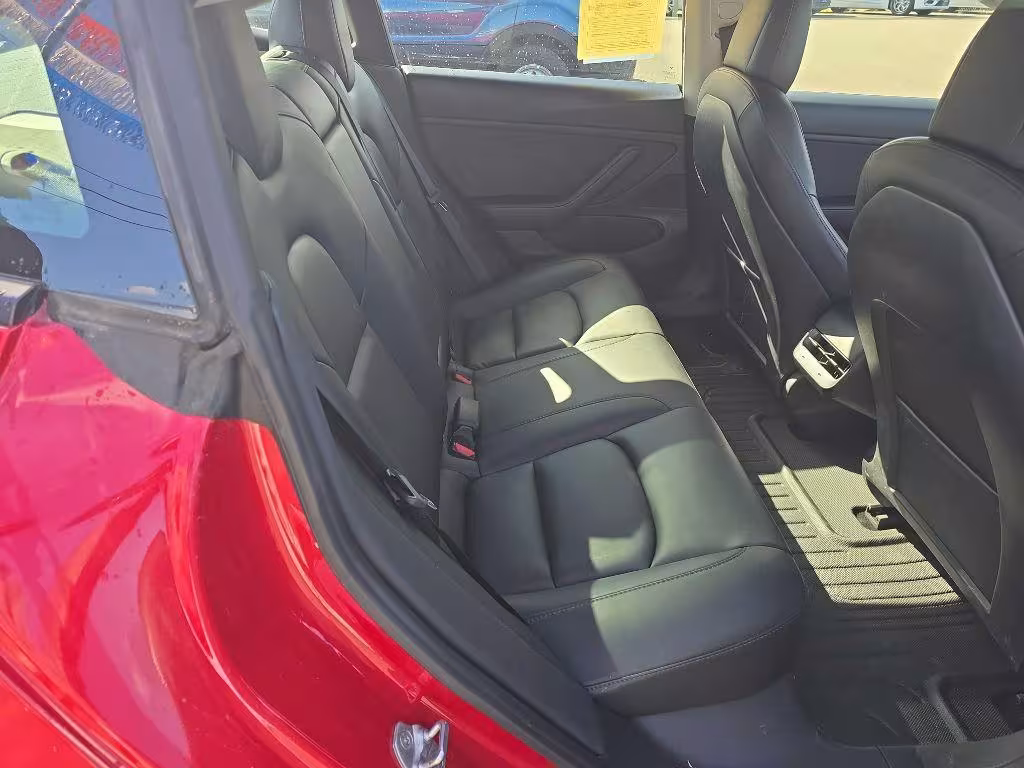 2021 Tesla Model 3 - 5YJ3E1EB5MF858120 - Image #4