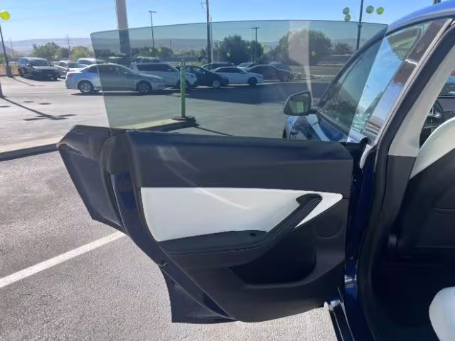 2021 Tesla Model Y - 5YJYGDEE2MF175822 - Image #21