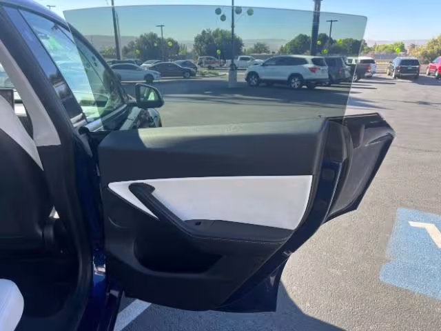 2021 Tesla Model Y - 5YJYGDEE2MF175822 - Image #26