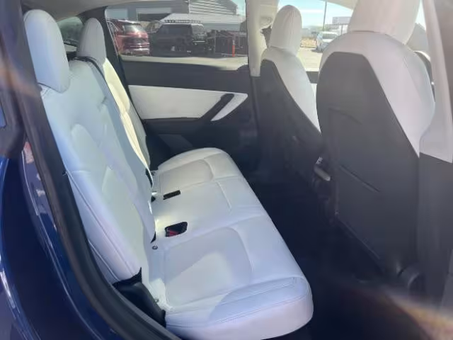 2021 Tesla Model Y - 5YJYGDEE2MF175822 - Image #27