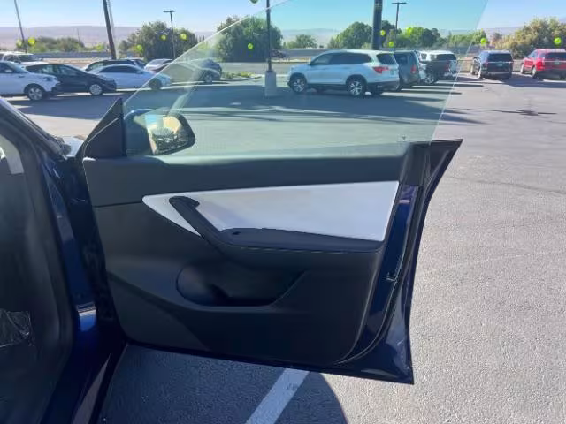 2021 Tesla Model Y - 5YJYGDEE2MF175822 - Image #28