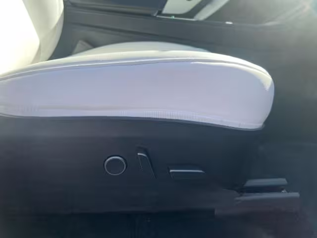 2021 Tesla Model Y - 5YJYGDEE2MF175822 - Image #29