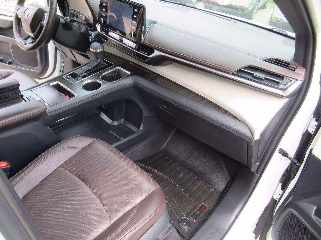 2021 Toyota Sienna - 5TDERKEC7MS043912 - Image #12