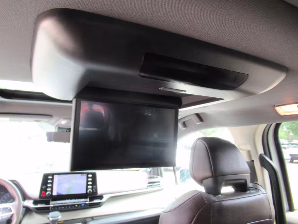2021 Toyota Sienna - 5TDERKEC7MS043912 - Image #17