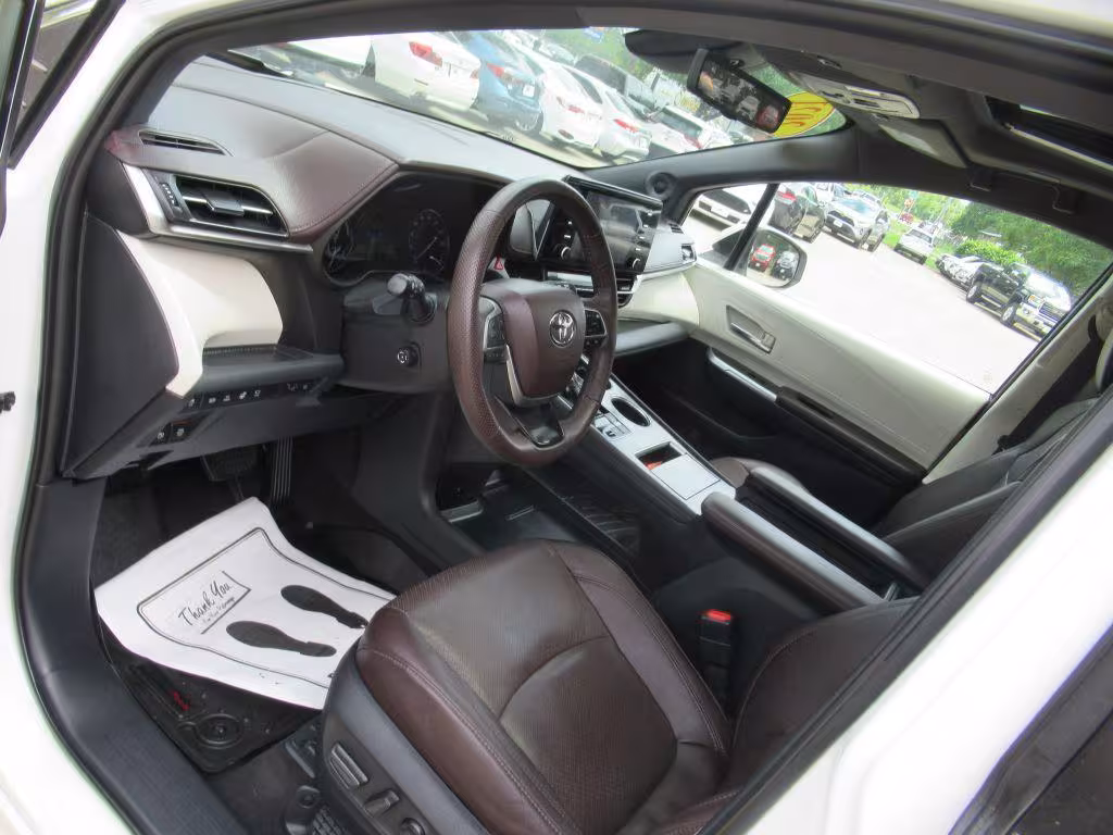 2021 Toyota Sienna - 5TDERKEC7MS043912 - Image #25
