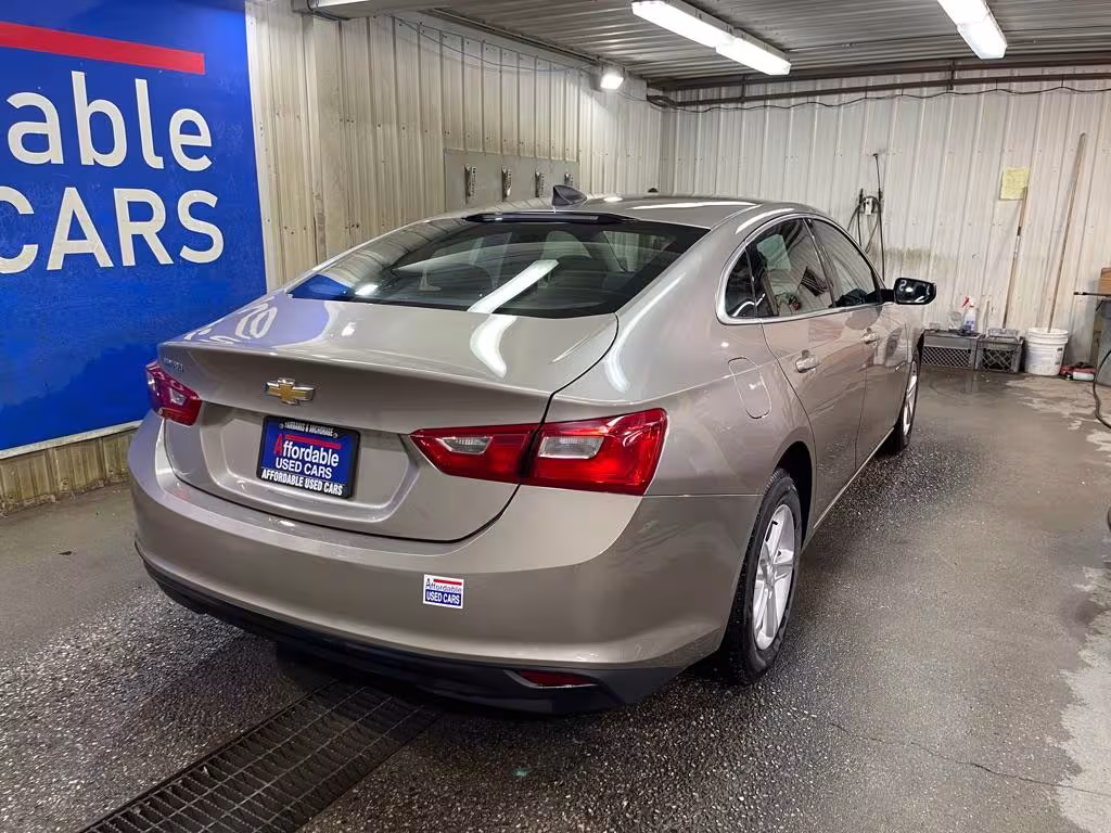 2022 Chevrolet Malibu - 1G1ZB5ST9NF116610 - Image #2
