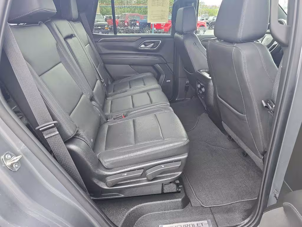 2022 Chevrolet Tahoe - 1GNSKPKD5NR243731 - Image #6