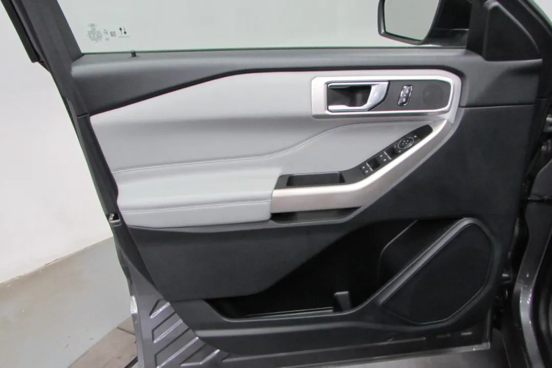 2022 Ford Explorer - 1FMSK8DHXNGB52279 - Image #12