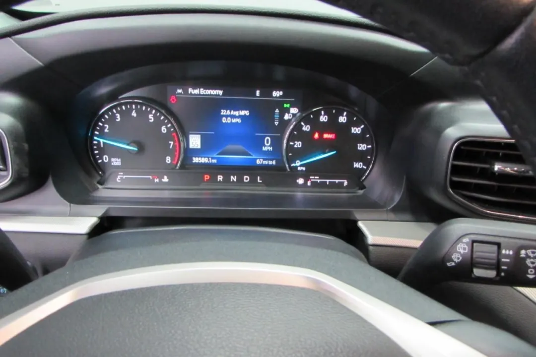 2022 Ford Explorer - 1FMSK8DHXNGB52279 - Image #18
