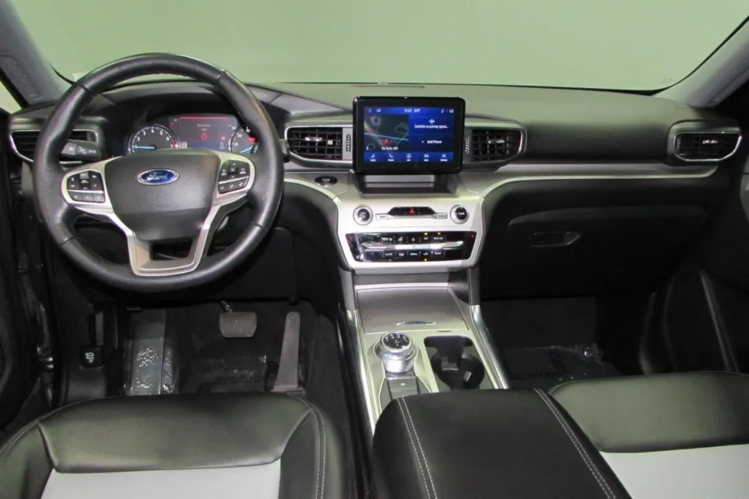 2022 Ford Explorer - 1FMSK8DHXNGB52279 - Image #23