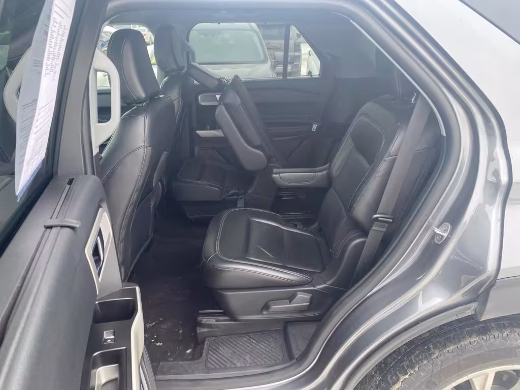 2022 Ford Explorer - 1FMSK8FH7NGB18409 - Image #3