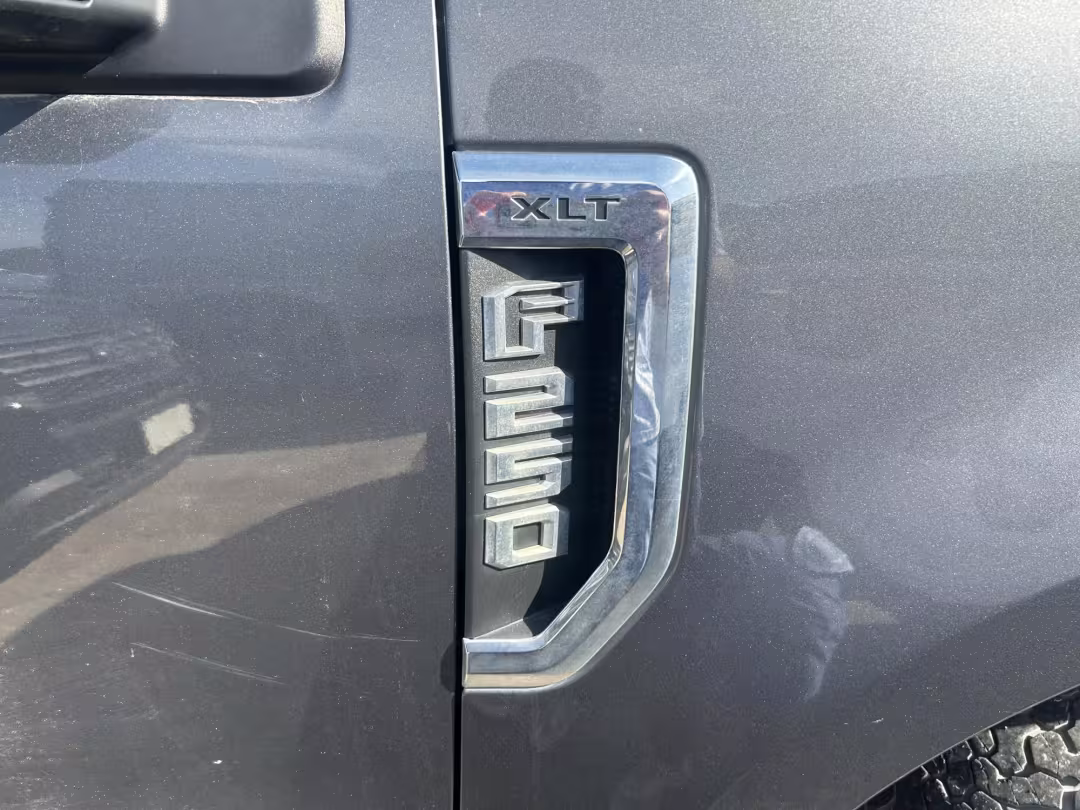 2022 Ford F-250 SD - 1FT8W2BTXNEF05638 - Image #3