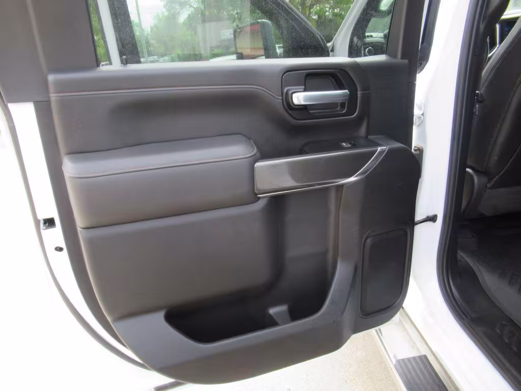 2022 GMC Sierra 2500HD - 1GT49PEY2NF101740 - Image #11