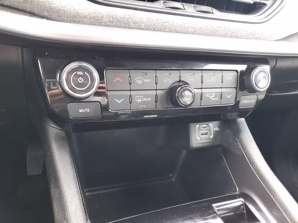2022 Jeep Compass - 3C4NJDBB5NT233570 - Image #21