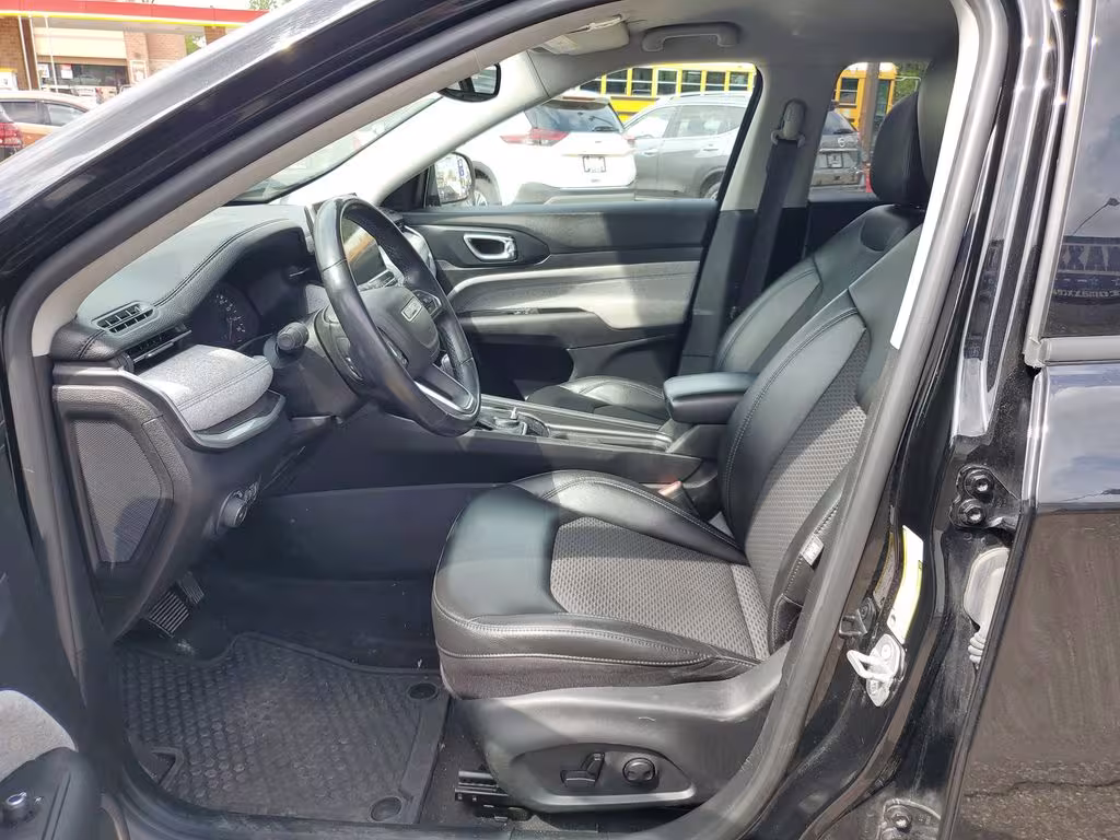 2022 Jeep Compass - 3C4NJDBB5NT233570 - Image #8