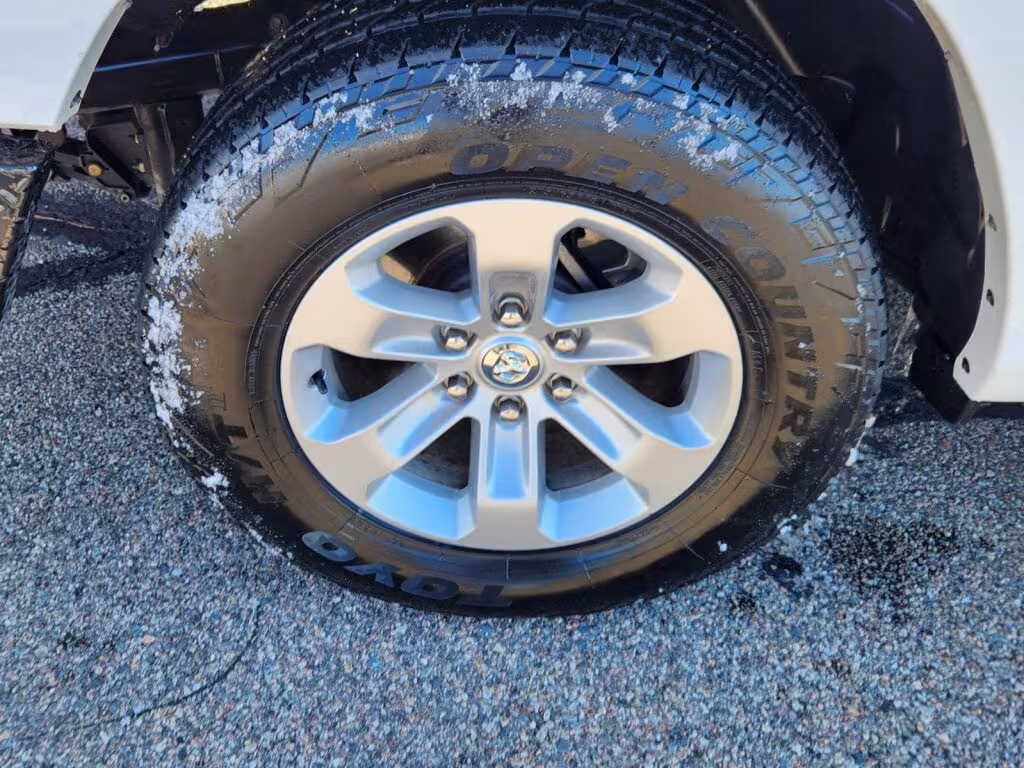 2022 Ram 1500 - 1C6SRFJT9NN204646 - Image #16