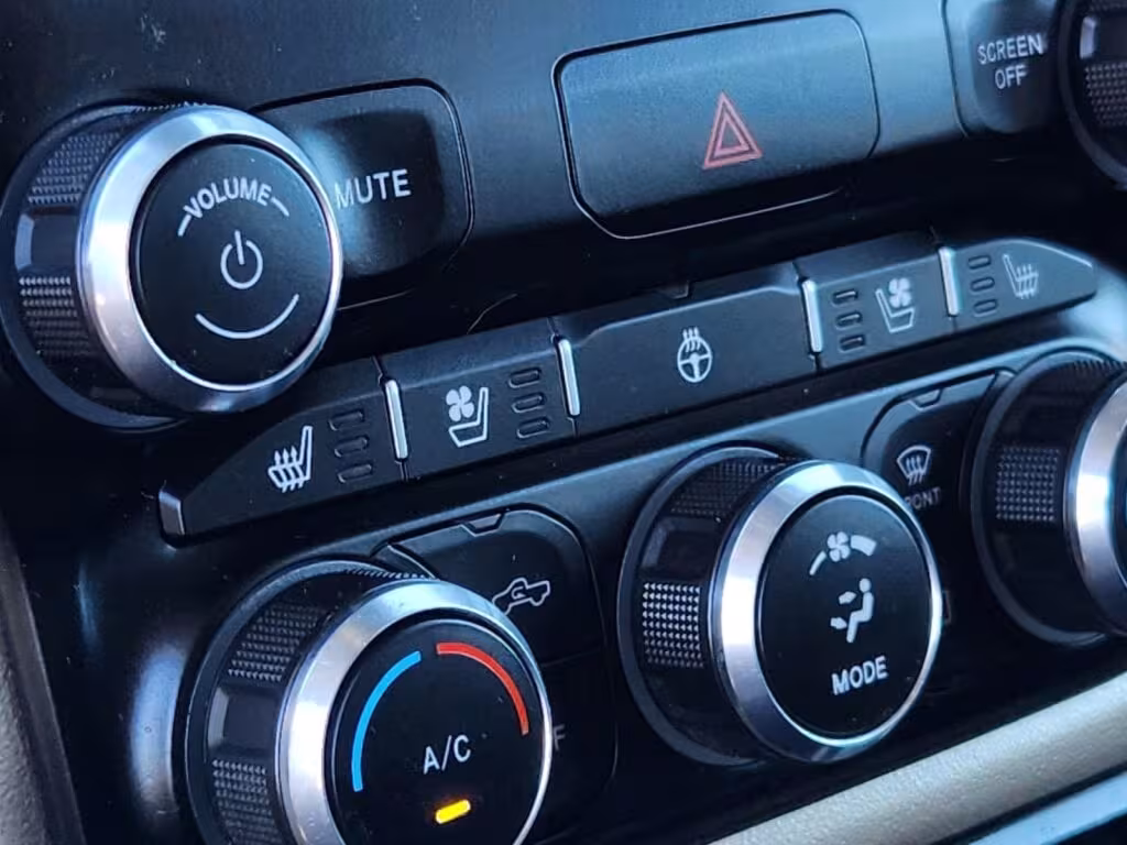 2022 Ram 1500 - 1C6SRFJT9NN204646 - Image #23