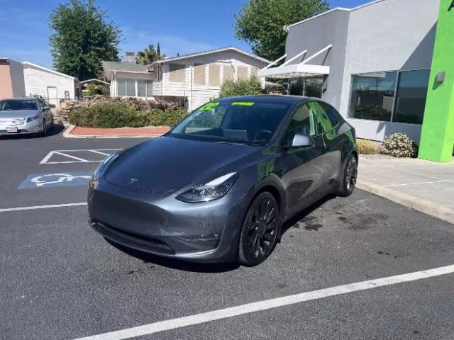 2022 Tesla Model Y - 7SAYGDEF8NF409569 - Image #4