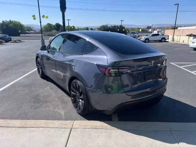 2022 Tesla Model Y - 7SAYGDEF8NF409569 - Image #6