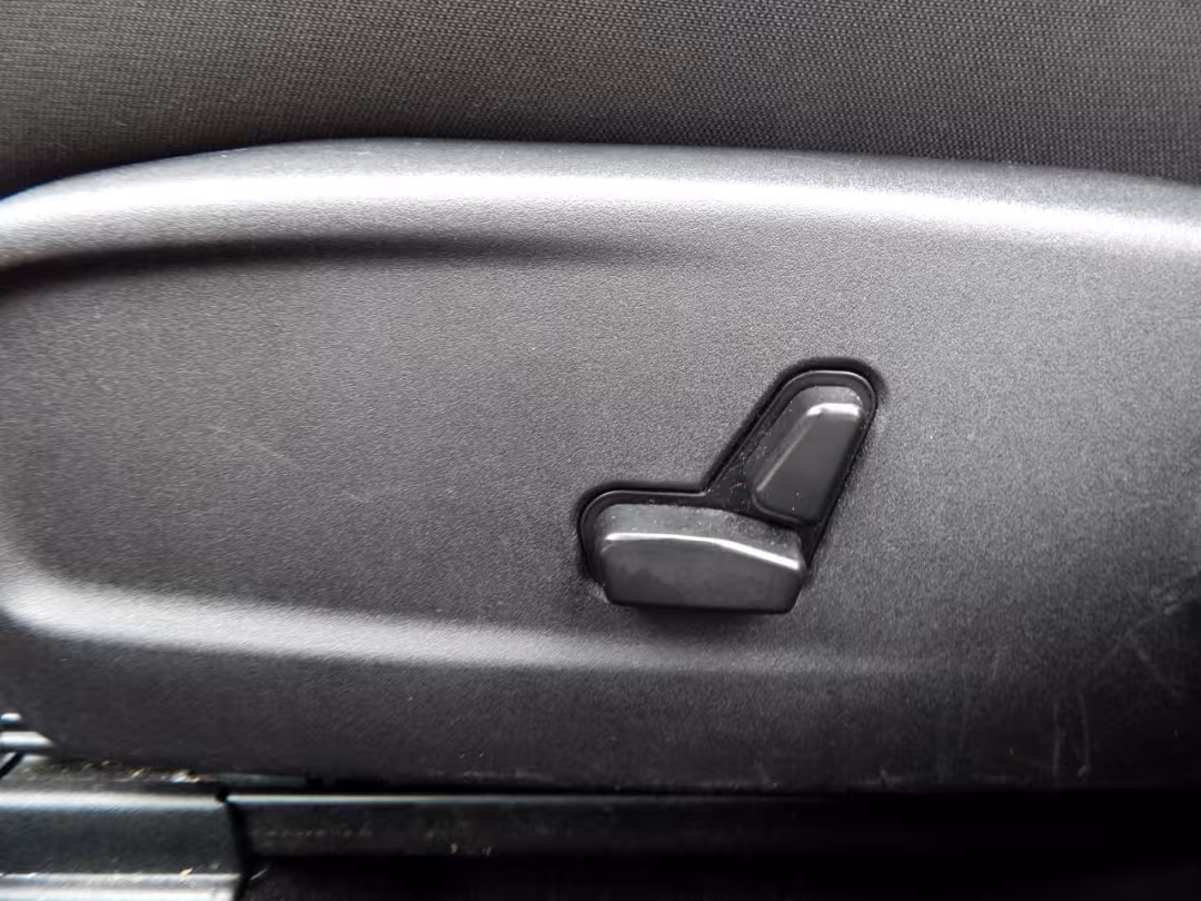 2023 Dodge Charger - 2C3CDXHG2PH546949 - Image #16