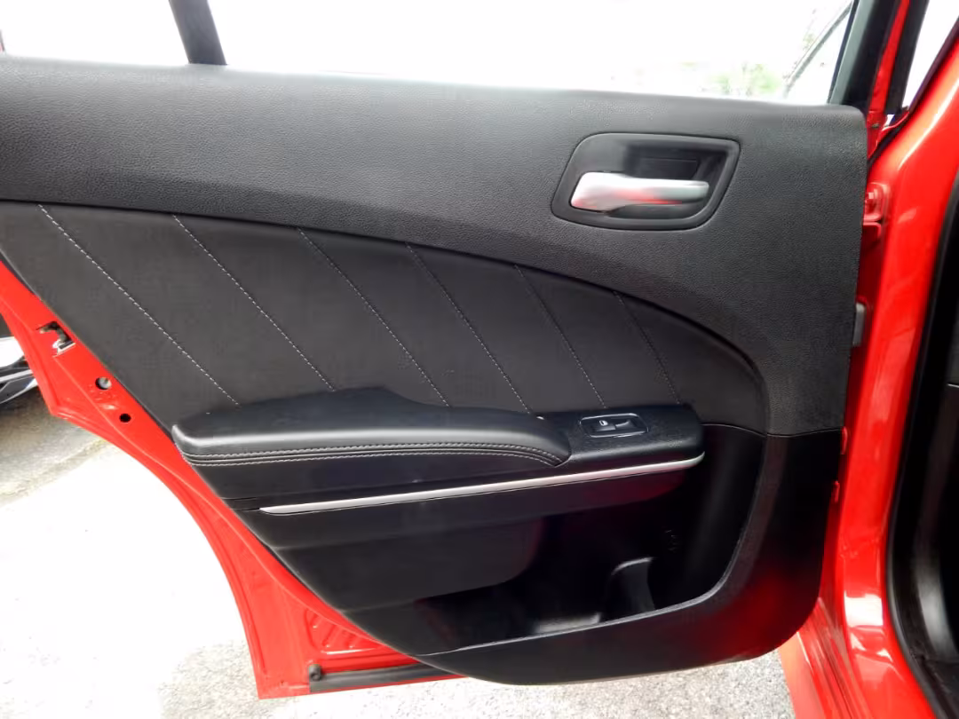 2023 Dodge Charger - 2C3CDXHG2PH546949 - Image #25