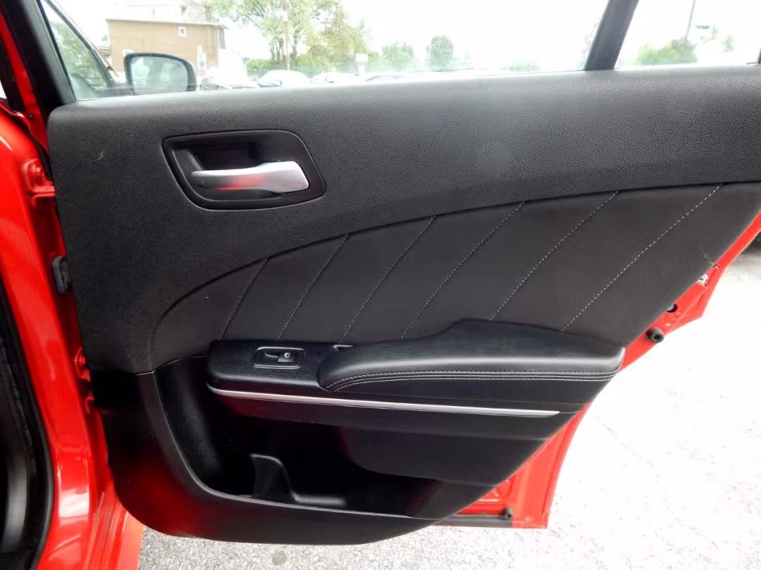2023 Dodge Charger - 2C3CDXHG2PH546949 - Image #30