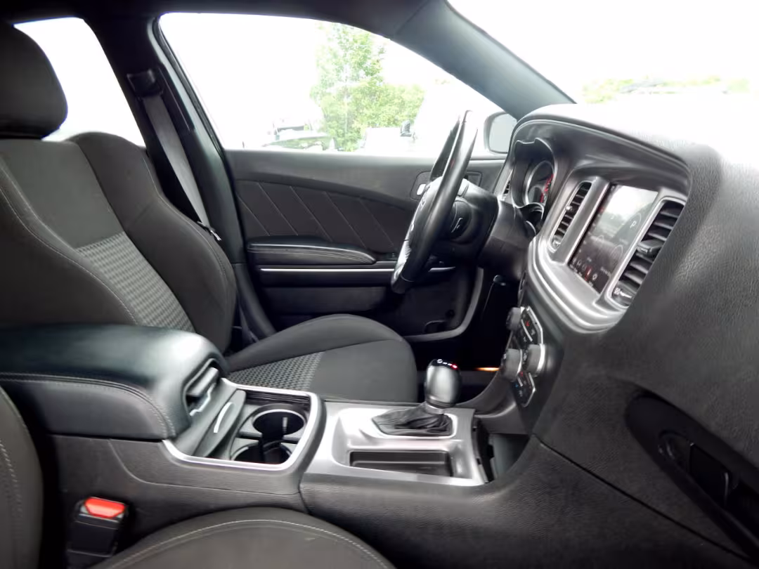 2023 Dodge Charger - 2C3CDXHG2PH546949 - Image #37