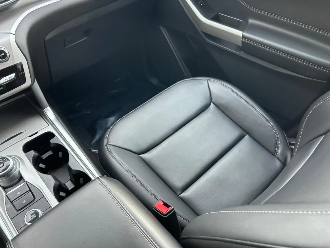 2023 Ford Explorer - 1FMSK8DH6PGA58693 - Image #36
