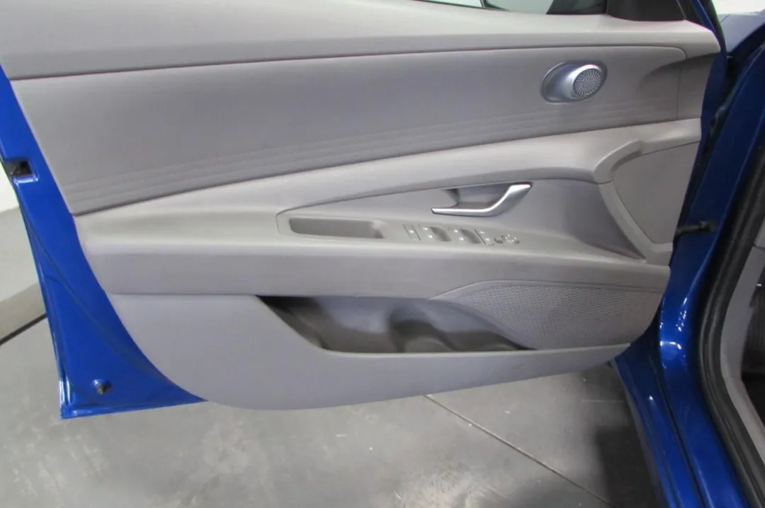 2023 Hyundai Elantra - KMHLL4AG1PU600144 - Image #11