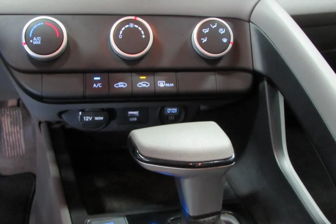 2023 Hyundai Elantra - KMHLL4AG1PU600144 - Image #19
