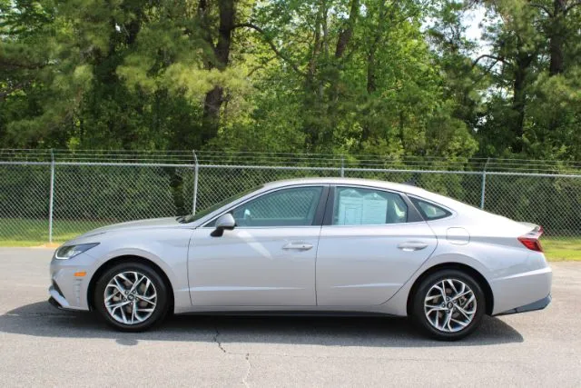 2023 Hyundai Sonata - KMHL64JA6PA279237 - Image #4