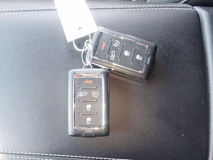2023 Jeep Grand Cherokee - 1C4RJHAG7PC629066 - Image #17