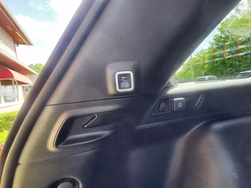 2023 Jeep Grand Cherokee - 1C4RJHAG7PC629066 - Image #23