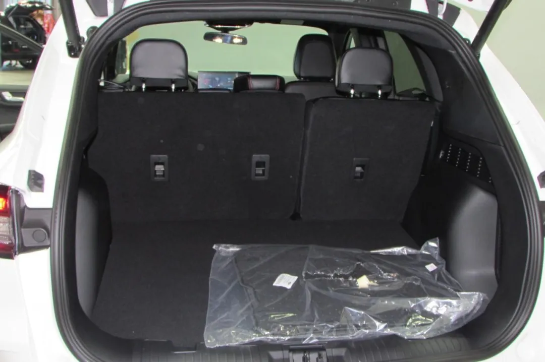 2024 Ford Escape Hybrid - 1FMCU9NZ6RUB10484 - Image #11