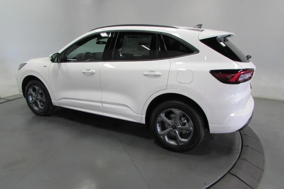 2024 Ford Escape Hybrid - 1FMCU9NZ6RUB10484 - Image #3