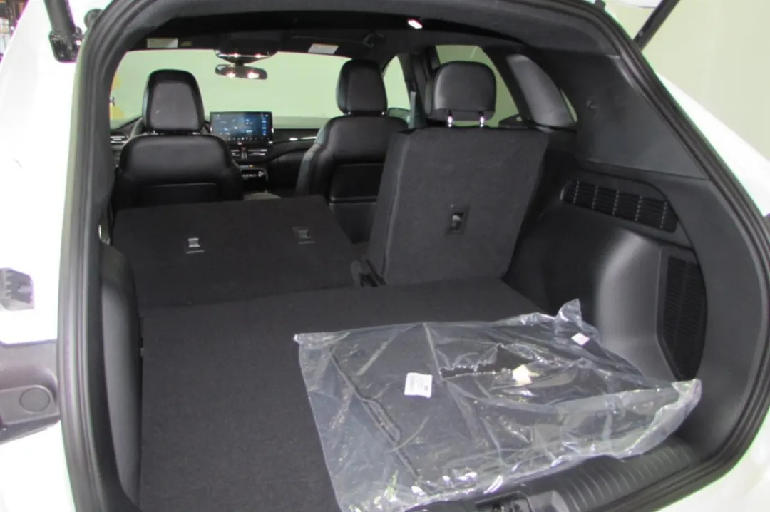 2024 Ford Escape Hybrid - 1FMCU9NZ6RUB10484 - Image #9