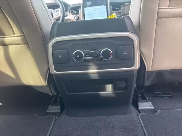 2024 Ford Expedition - 1FMJU1K83REB04320 - Image #16