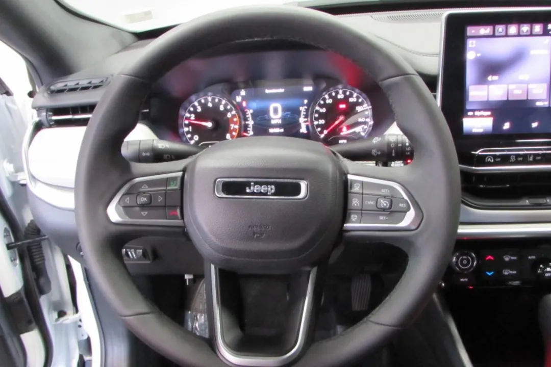 2024 Jeep Compass - 3C4NJDCN7RT173001 - Image #14