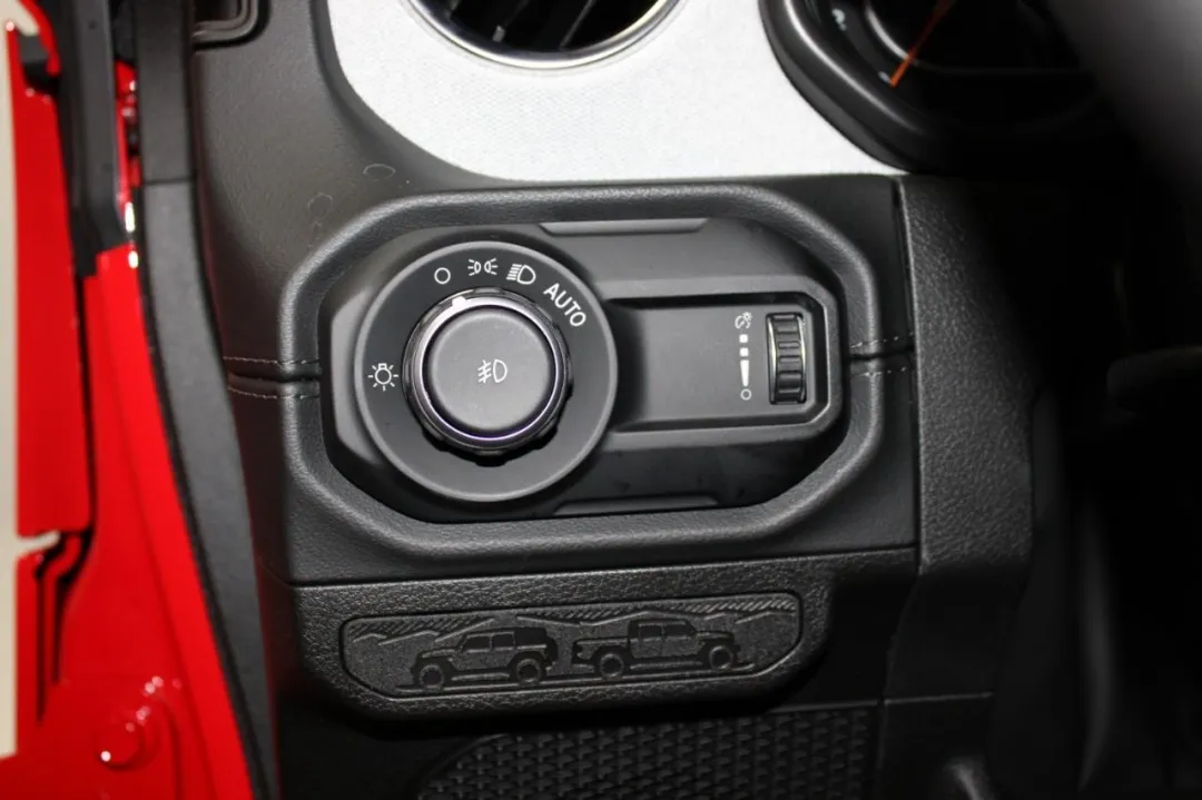 2024 Jeep Wrangler - 1C4PJXEG3RW273521 - Image #12