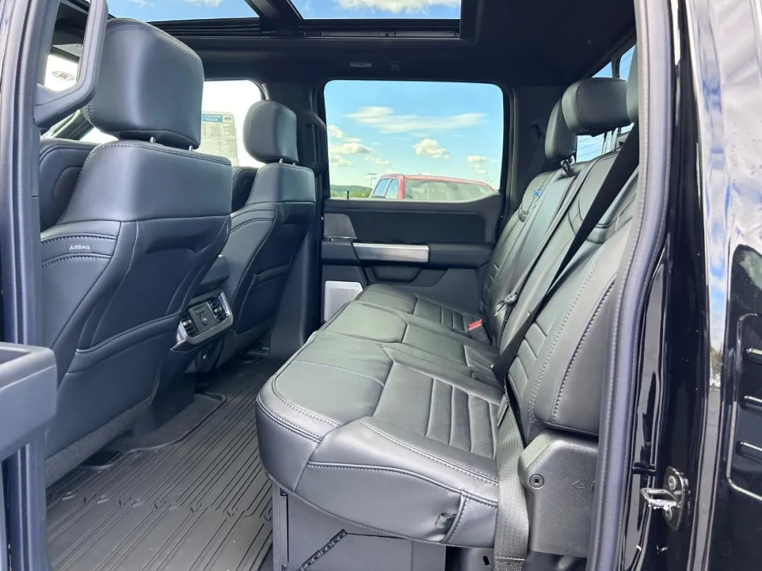 2025 Ford F-250SD - 1FT8W2BM8SED15325 - Image #8