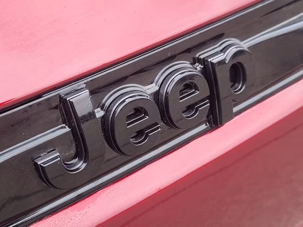 2025 Jeep Grand Cherokee - 1C4RJHAGXSC319695 - Image #10