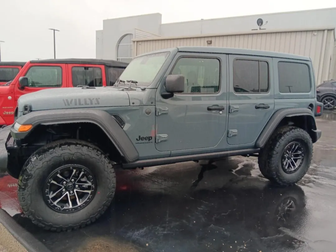 2025 Jeep Wrangler - 1C4RJXDG3SW583359 - Image #2