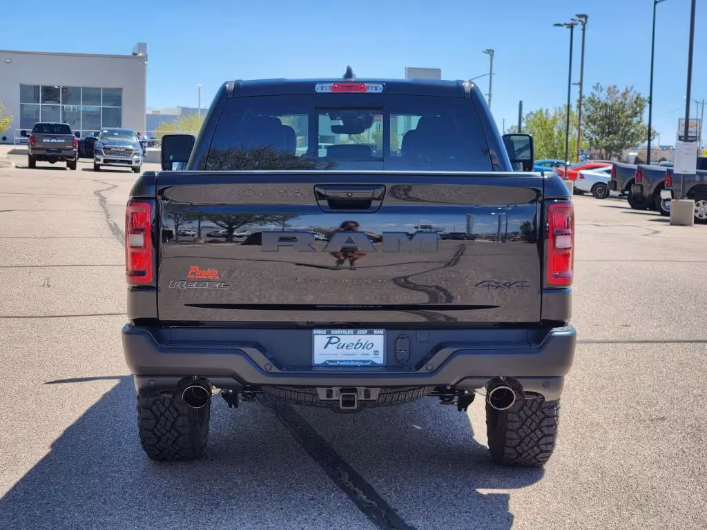 2025 Ram 1500 - 1C6SRFLP1SN704957 - Image #3
