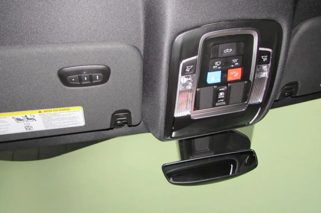 2025 Ram 1500 - 1C6SRFLP3SN636189 - Image #20