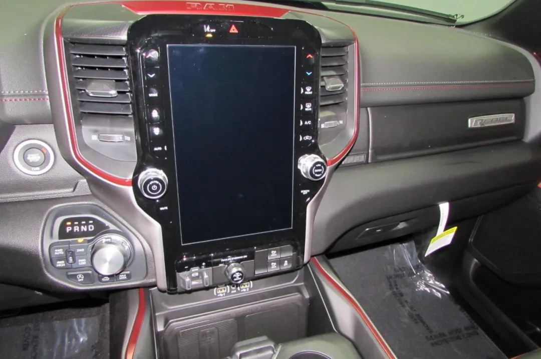 2025 Ram 1500 - 1C6SRFLP3SN636189 - Image #23